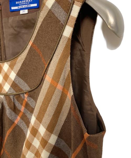 BURBERRY BLUE LABEL（バーバリー ブルー レーベル）BURBERRY BLUE LABEL (バーバリー ブルー レーベル) ノースリーブワンピース　チェック　日本製 ブラウン サイズ:38の古着・服飾アイテム