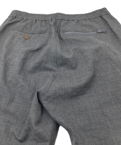 UNDERCOVER（アンダーカバー）UNDERCOVER (アンダーカバー) 18SSヒザ破れウールスラックス グレー サイズ:1の古着・服飾アイテム