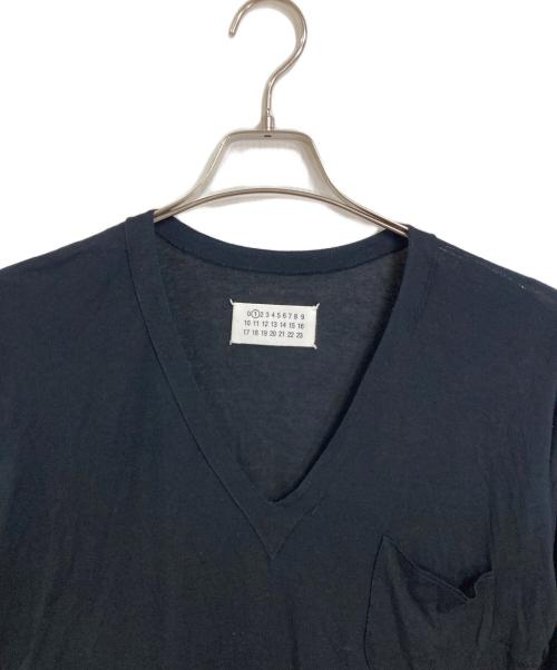 Maison Margiela（メゾンマルジェラ）Maison Margiela (メゾンマルジェラ) ここのえ期Vネック半袖カットソー ブラック サイズ:Mの古着・服飾アイテム