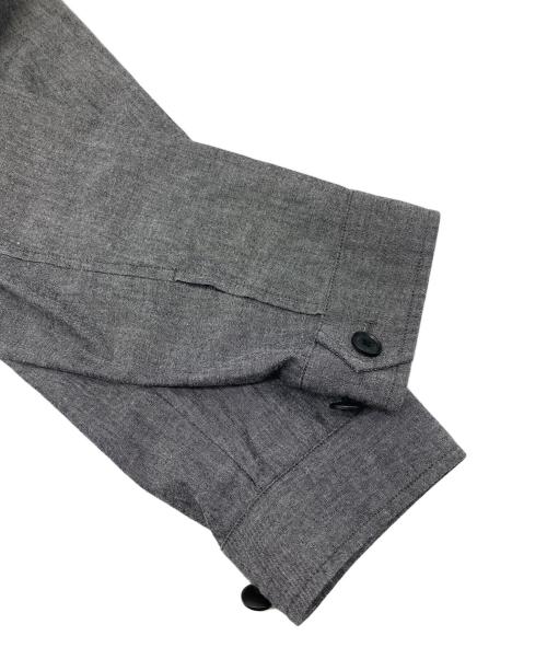 BROOKS BROTHERS（ブルックスブラザーズ）BROOKS BROTHERS (ブルックスブラザーズ) コットンGFロゴ ジップアップ ショートジャケット グレー サイズ:M 未使用品の古着・服飾アイテム