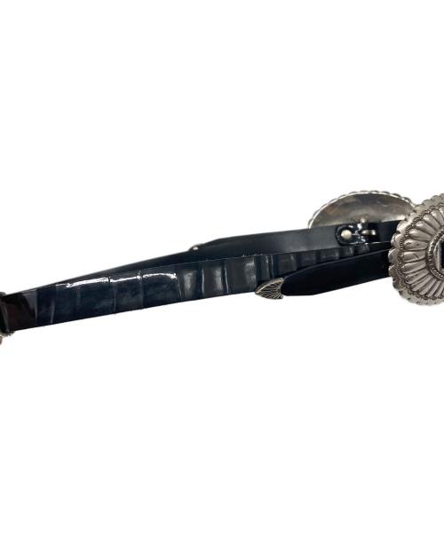 TOGA PULLA（トーガ プルラ）TOGA PULLA (トーガ プルラ) ダブルバックルコンチョベルト ブラック サイズ:実寸参照の古着・服飾アイテム