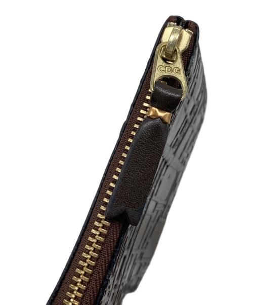 COMME des GARCONS（コムデギャルソン）COMME des GARCONS (コムデギャルソン) エンボルロゴコインケース　ミニ財布 ブラウン サイズ:実寸参照の古着・服飾アイテム