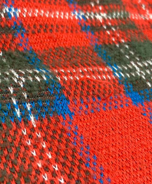 UNDERCOVER（アンダーカバー）UNDERCOVER (アンダーカバー) チェックVネックニット レッド サイズ:1の古着・服飾アイテム