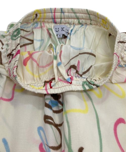 SUKU HOME（スクホーム）SUKU HOME (スクホーム) パジャマセットアップ　半袖シャツ　総柄 ホワイト サイズ:Lの古着・服飾アイテム