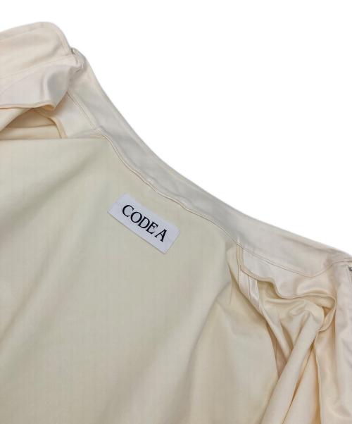 CODE A（コードエー）code a (コードエー) satin bomber jacket/サテンボンバージャケット ベージュ サイズ:FREEの古着・服飾アイテム