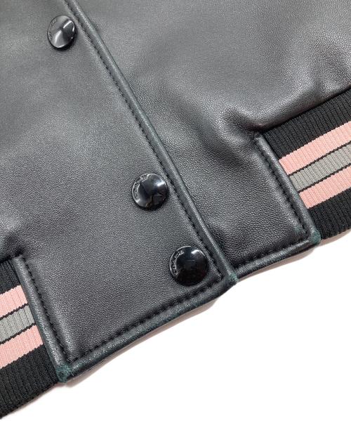 COACH（コーチ）COACH (コーチ) Leather Varsity Jacket  レザーバーシティジャケット レザージャケット　レザースタジャン　アウター　ライトアウター　羊革 ブラック サイズ:Mの古着・服飾アイテム