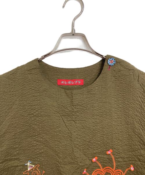 OLLEBOREBLA（アルベロベロ）OLLEBOREBLA (アルベロベロ) ぶたさん刺繍 アップリケワンピース　半袖ワンピース ブラウン サイズ:実寸参照の古着・服飾アイテム