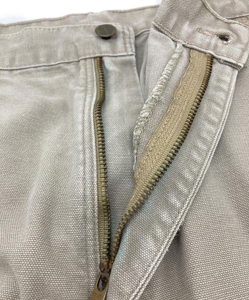CarHartt（カーハート）CarHartt (カーハート) 【古着】ペインターパンツ　ダック地　ベージュ　ペインターパンツ　レザーパッチ グレー サイズ:36×32の古着・服飾アイテム