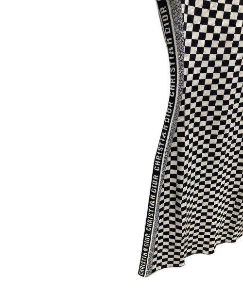 Christian Dior（クリスチャン ディオール）Christian Dior (クリスチャン ディオール) シルク コットン チェックフラッグ柄ワンピース　ロングワンピース　チェッカー　総柄　イタリア製 ホワイト×ブラック サイズ:US2の古着・服飾アイテム