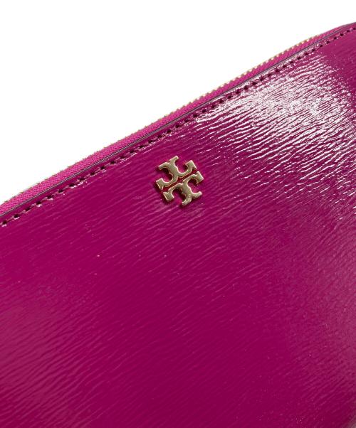 TORY BURCH（トリーバーチ）TORY BURCH (トリーバーチ) エナメルロングウォレット　ラウンドファスナー　長財布 ピンク サイズ:実寸参照の古着・服飾アイテム