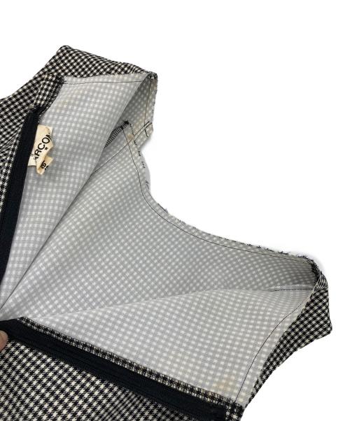 COMME des GARCONS（コムデギャルソン）COMME des GARCONS (コムデギャルソン) ノースリーブ ギンガムチェックワンピース ホワイト×ブラック サイズ:Sの古着・服飾アイテム