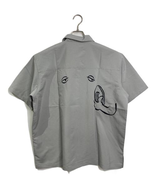 graniph（グラニフ）graniph (グラニフ) ぬりかべ　ポリトロビッグシルエット半袖シャツ　 グレー サイズ:L 未使用品の古着・服飾アイテム
