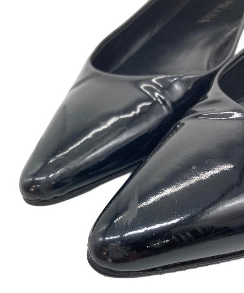 PRADA（プラダ）PRADA (プラダ) エナメルパンプス ブラック サイズ:37の古着・服飾アイテム