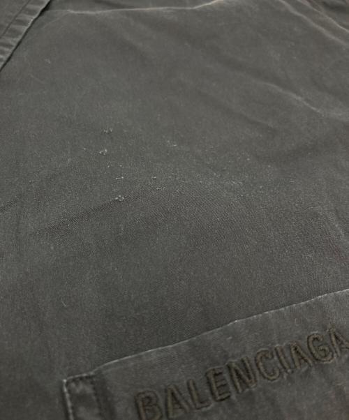 BALENCIAGA（バレンシアガ）BALENCIAGA (バレンシアガ) 19aw 胸ロゴ刺繍シャツ　コットンシャツ ブラック サイズ:39の古着・服飾アイテム