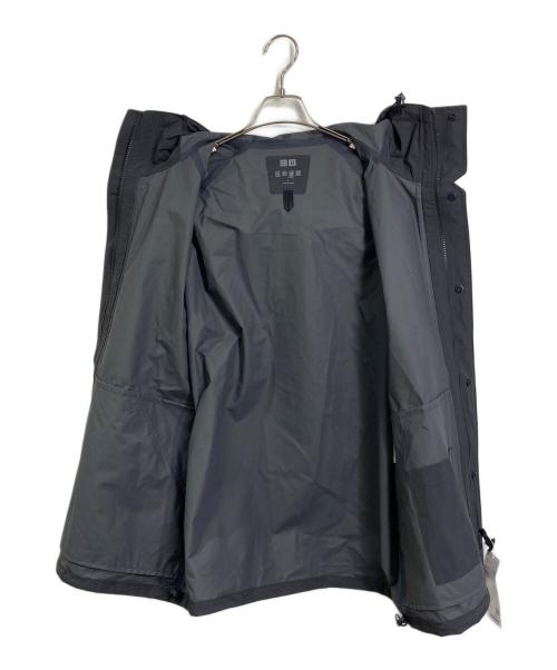 UNIQLO U（ユニクロ ユー）UNIQLO U (ユニクロ ユー) ブロックテックユーティリティパーカ　ナイロンパーカー　撥水ジャケット グレー サイズ:L 未使用品の古着・服飾アイテム