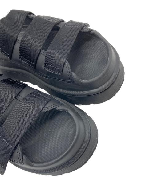 UGG（アグ）UGG (アグ) GoldenGlow Slide サンダル ブラック サイズ:US7の古着・服飾アイテム