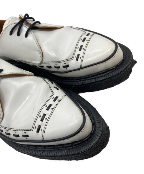 GEORGE COX（ジョージコックス）GEORGE COX (ジョージコックス) DIANO ホワイト×ブラック サイズ:6の古着・服飾アイテム