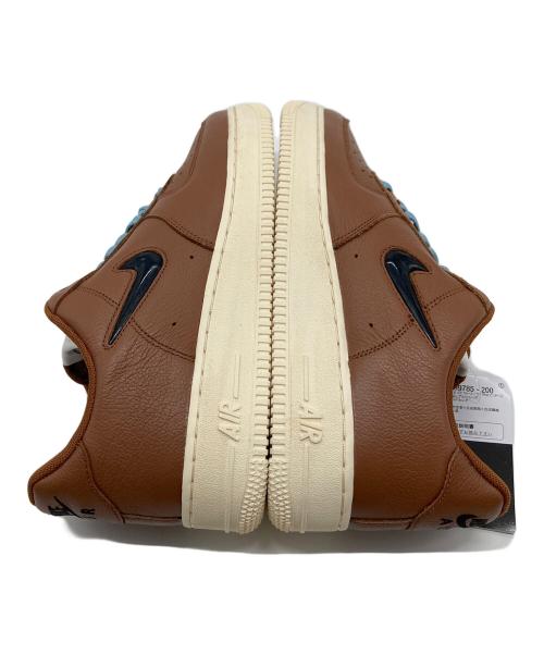 NIKE（ナイキ）NIKE (ナイキ) AIR FORCE 1 '07 PRM VNTG ブラウン サイズ:US8 未使用品の古着・服飾アイテム