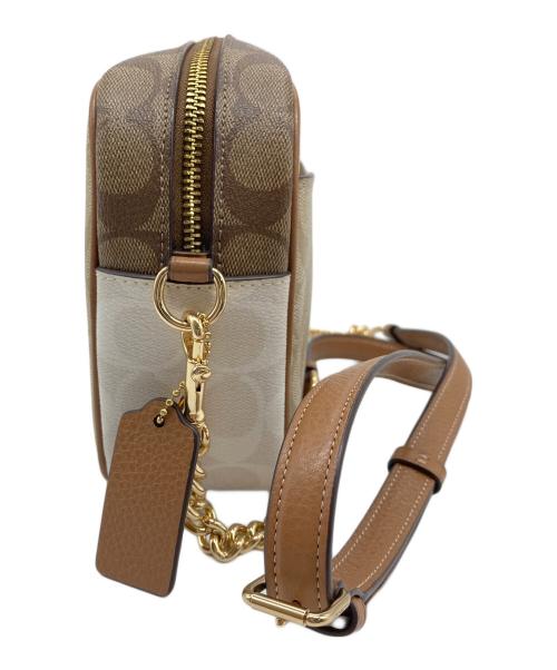 COACH（コーチ）COACH (コーチ) ジェイミー カメラ バッグ ブロックド シグネチャー　ショルダーバッグ ホワイト×ベージュ サイズ:実寸参照の古着・服飾アイテム