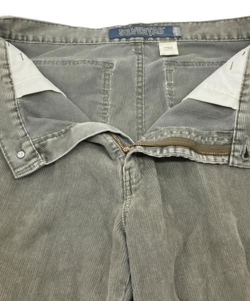 Levi's SILVER TAB（リーバイス シルバータブ）Levi's SILVER TAB (リーバイス シルバータブ) コーデュロイカーゴパンツ カーキ サイズ:34×34の古着・服飾アイテム