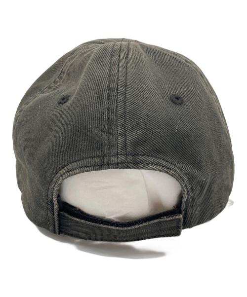 BALENCIAGA（バレンシアガ）BALENCIAGA (バレンシアガ) USED加工ベースボールキャップ　帽子　イタリア製 グレー サイズ:Lの古着・服飾アイテム