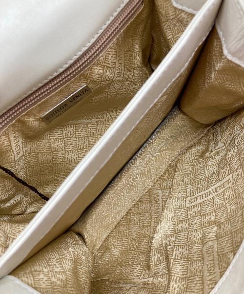 BOTTEGA VENETA（ボッテガベネタ）BOTTEGA VENETA (ボッテガベネタ) イントレチャートハンドバッグ　ミニバッグ　セレモニー　イタリア製 ベージュ サイズ:実寸参照の古着・服飾アイテム