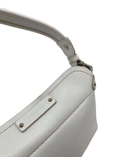 Salvatore Ferragamo（サルヴァトーレ フェラガモ）Salvatore Ferragamo (サルヴァトーレ フェラガモ) ハンドバッグ　レザーバッグ　TA ホワイト サイズ:実寸参照の古着・服飾アイテム