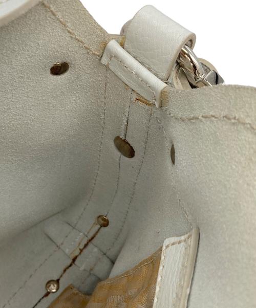 Salvatore Ferragamo（サルヴァトーレ フェラガモ）Salvatore Ferragamo (サルヴァトーレ フェラガモ) ハンドバッグ　レザーバッグ　TA ホワイト サイズ:実寸参照の古着・服飾アイテム