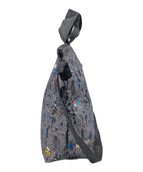 LeSportsac（レスポートサック）LeSportsac (レスポートサック) Sanrio (サンリオ) コラボショルダーバッグ　ハンドバッグ　ショルダーバッグ　 2WAYバッグ　 グレー サイズ:実寸参照 未使用品の古着・服飾アイテム