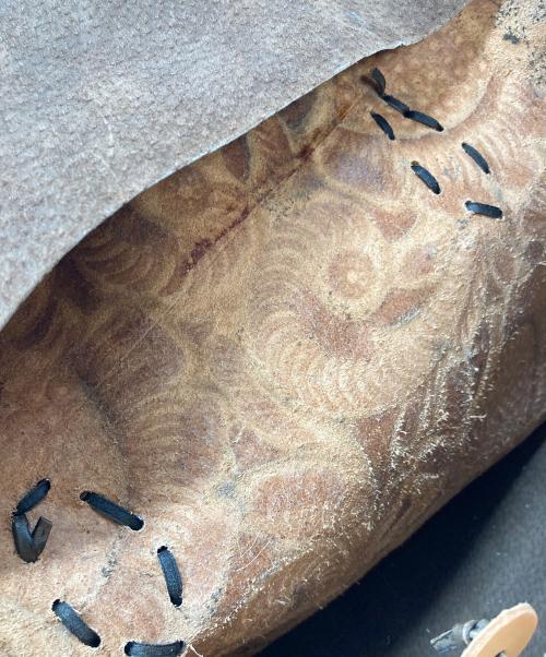 Carving Tribes（カービングトライブス）Carving Tribes (カービングトライブス) MAESTRA トートバッグ ブラウン サイズ:実寸参照の古着・服飾アイテム