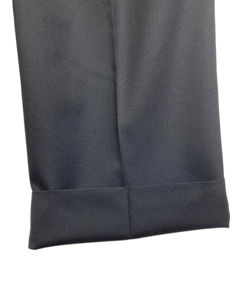 cornier（コルニエ）Cornier (コルニエ) スラックス　センタープレスパンツ　ウールパンツ　タックパンツ ブラック サイズ:Sの古着・服飾アイテム