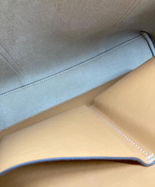 TORY BURCH（トリーバーチ）TORY BURCH (トリーバーチ) PERRY キャンバストートバッグ LARGE  ベージュ サイズ:実寸参照の古着・服飾アイテム