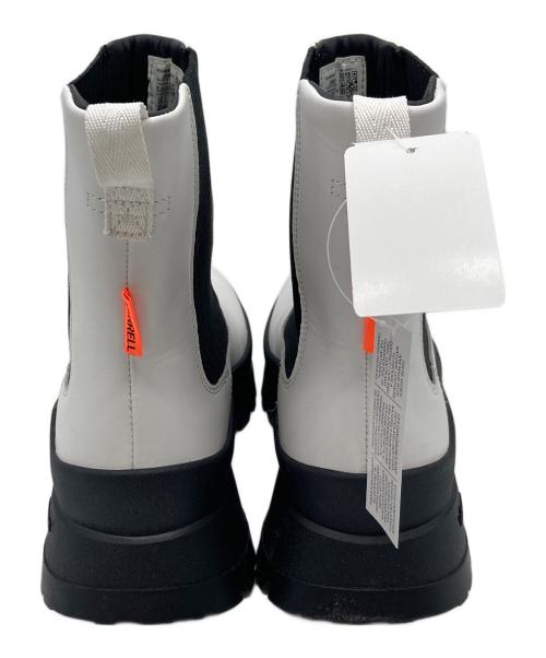 MERRELL（メレル）MERRELL (メレル) BRISTOL CHELSEA BOOTS  ブリストルチェルシーブーツ ショートブーツ ホワイト サイズ:UK4の古着・服飾アイテム
