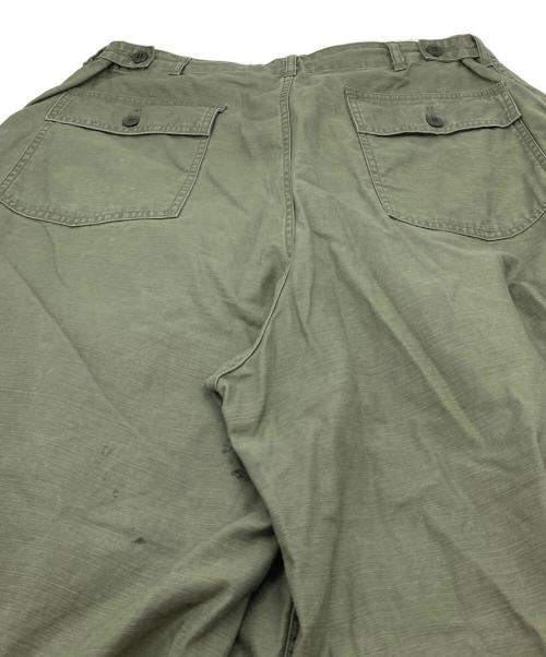 Needles（ニードルズ）Needles (ニードルズ) ファティーグ ヒザデルパンツ　オーバーサイズ　日本 カーキ サイズ:Lの古着・服飾アイテム