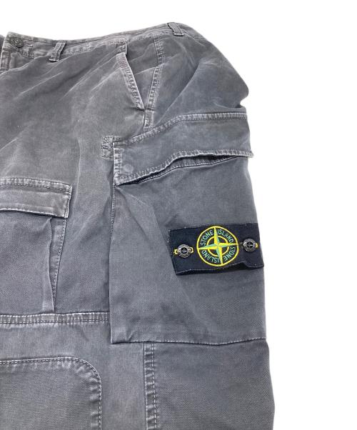 STONE ISLAND（ストーンアイランド）STONE ISLAND (ストーンアイランド) 22AW ワッペン付き Utility Cargo Trousers グレー サイズ:33の古着・服飾アイテム