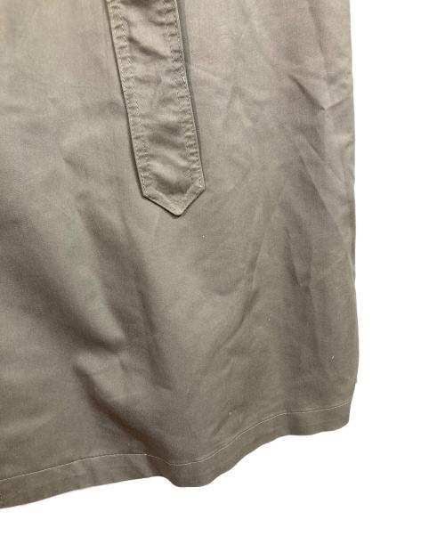 Christian Dior MONSIEUR（クリスチャンディオールムッシュ）Christian Dior MONSIEUR (クリスチャンディオールムッシュ) 【古着】ノーカラーコート　ロングコート　アウター　ライトアウター オリーブ サイズ:38Rの古着・服飾アイテム
