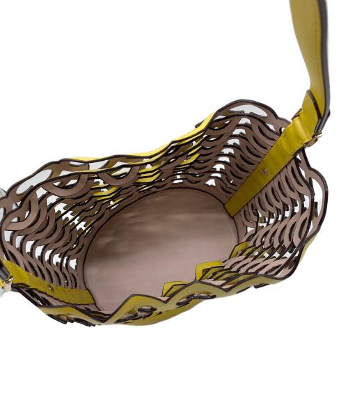 Kate Spade（ケイトスペード）Kate Spade (ケイトスペード) ドリー ミディアム ショルダーバッグ　編み上げバッグ イエロー サイズ:実寸参照の古着・服飾アイテム