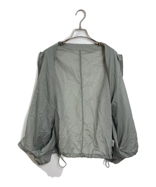 Spick and Span（スピック＆スパン）Spick and Span (スピック＆スパン) シアーフロントZIPブルゾン　ノーカラージャケット　ナイロンジャケット グレー サイズ:FREEの古着・服飾アイテム