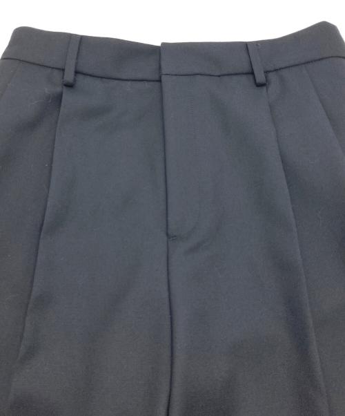 MUSE de Deuxieme Classe（ミューズ ドゥーズィエム クラス）MUSE de Deuxieme Classe (ミューズ ドゥーズィエム クラス) 24SS VICTORIAN SURGE スラックス　セレモニー　オフィスカジュアル　日本製 ブラック サイズ:38の古着・服飾アイテム