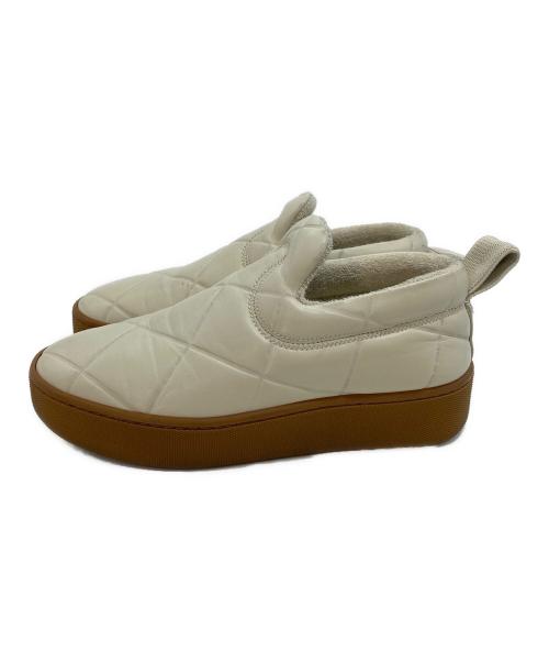BOTTEGA VENETA（ボッテガベネタ）BOTTEGA VENETA (ボッテガベネタ) キルティングスリッポン　スニーカー アイボリー サイズ:35の古着・服飾アイテム