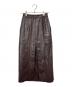 AMERI（アメリ）の古着「DEEP SLIT SYNTHETIC LEATHER SKIRT ディープ スリット シンセティック レザー スカート  ロングスカート」｜ブラウン