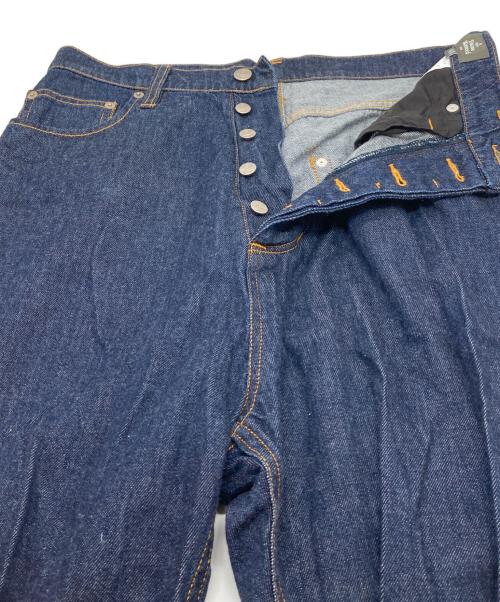 Vivienne Westwood man（ヴィヴィアン ウェストウッド マン）Vivienne Westwood man (ヴィヴィアン ウェストウッド マン) オーブ刺繍カーブデニム　5ポケット　日本製 インディゴ サイズ:44の古着・服飾アイテム