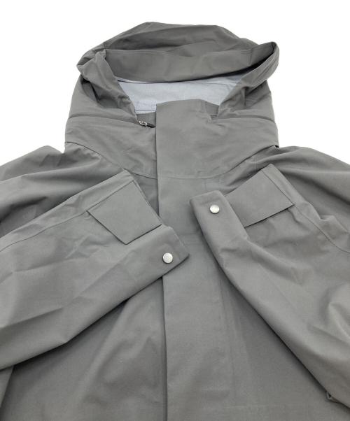 F/ACSION（ファクション）F/ACSION (ファクション) スタイリッシュレインコート/ナイロンコート グレー サイズ:Mの古着・服飾アイテム
