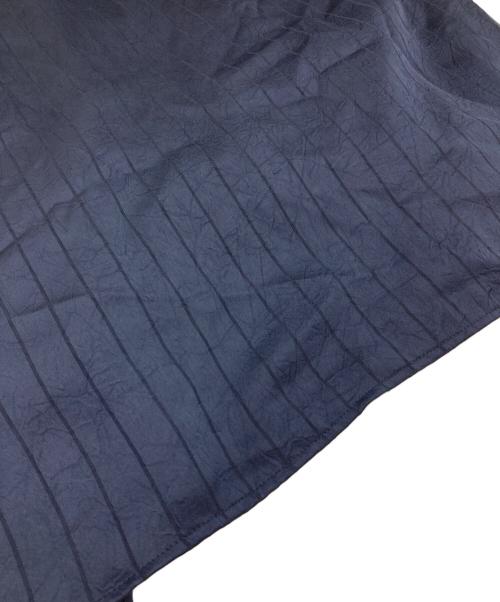 INDIVI（インディヴィ）INDIVI (インディヴィ) ストライプ柄サテンワンピース ネイビー サイズ:15 未使用品の古着・服飾アイテム