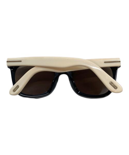 TOM FORD（トムフォード）TOM FORD (トムフォード) サングラス　アイウェア　カラーレンズ　イタリア製 ブラック×ベージュ サイズ:53□21 140の古着・服飾アイテム