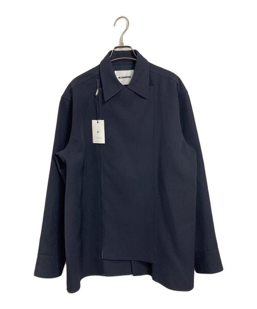 JIL SANDER（ジルサンダー）JIL SANDER (ジルサンダー) シャツジャケット　ストレートボクシー カットブルゾン　ウールジャケット　ギャバジン生地　22AW ネイビー サイズ:40（実寸参照）の古着・服飾アイテム