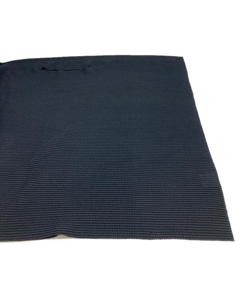me ISSEY MIYAKE（ミーイッセイ ミヤケ）me ISSEY MIYAKE (ミーイッセイ ミヤケ) ノースリーブカットソー　 ブラック サイズ:FREEの古着・服飾アイテム