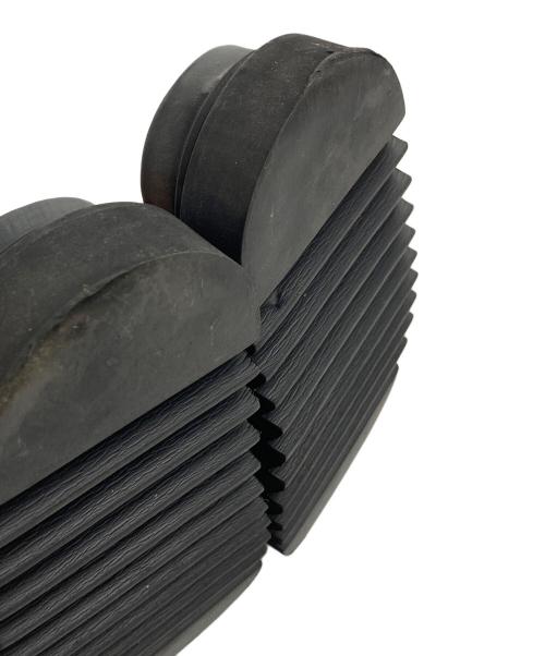 TOGA PULLA（トーガ プルラ）TOGA PULLA (トーガ プルラ) METAL BELT SABOT  メタルベルトサボ　サボサンダル パープル サイズ:表記無し（実寸参照）の古着・服飾アイテム
