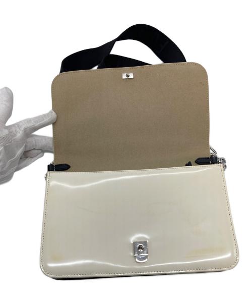 FURLA（フルラ）FURLA (フルラ) パテントチェーンショルダーバッグ ホワイト サイズ:実寸参照の古着・服飾アイテム
