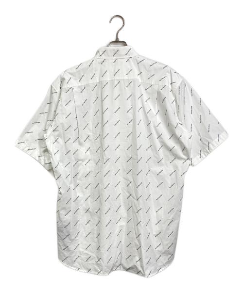 BALENCIAGA（バレンシアガ）BALENCIAGA (バレンシアガ) Over Logo Short Sleeve Shirt ホワイト サイズ:39の古着・服飾アイテム
